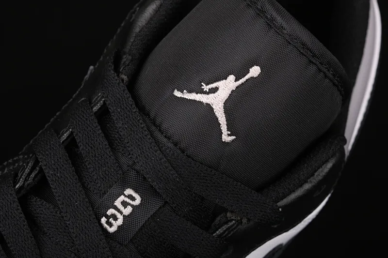 All categories Air Jordan Jordan series basketball shoes Air Jordan 1 Low New version Air Jordan 1 Low AJ1 Joe 1 low top leather cultural and leisure sports sneakers 553558-110